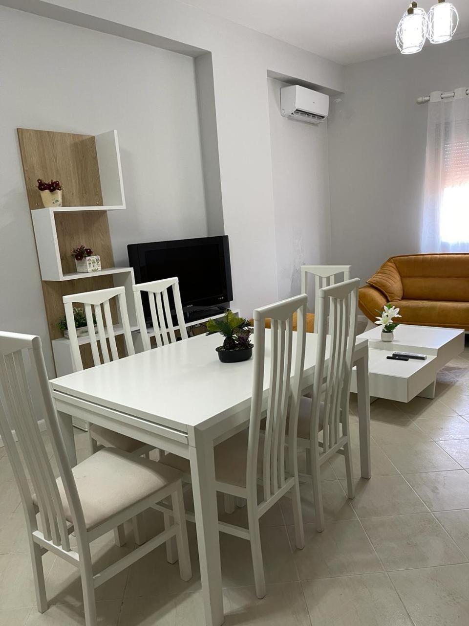 Apartament Juli Bb *